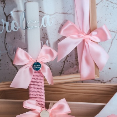 Caixa rosa claro com prateado