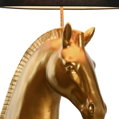 CANDEEIRO DE PÉ RESINA 47X40X153 CAVALO DOURADO