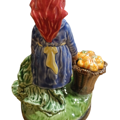 Menina com repolho e cesto laranjas tinteiro -  Coleção tinteiro  - Bordallo Pinheiro