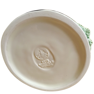 Menina com repolho e cesto laranjas tinteiro -  Coleção tinteiro  - Bordallo Pinheiro