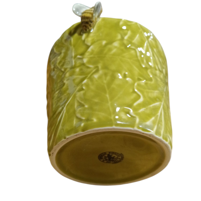 https://www.pinheirobravo.pt/product/bordallo-pinheiro-jardim-de-insetos-vaso-abelha-2 https://www.pinheirobravo.pt/product/bordallo-pinheiro-jardim-de-insetos-vaso-abelha-2