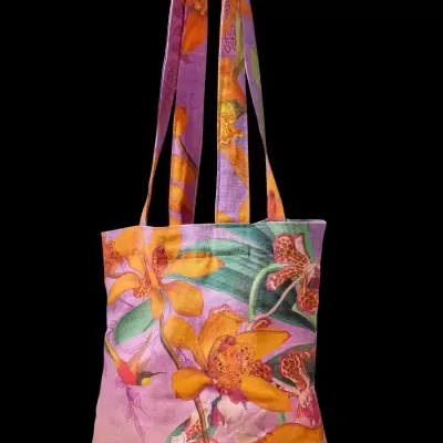 https://www.pinheirobravo.pt/product/tote-bag-botanico