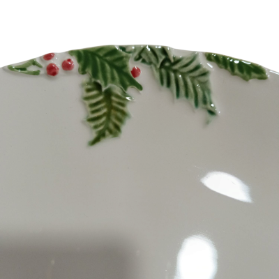 https://www.pinheirobravo.pt/product/bordallo-pinheiro-bolas-de-natal-prato-raso https://www.pinheirobravo.pt/product/bordallo-pinheiro-bolas-de-natal-prato-raso