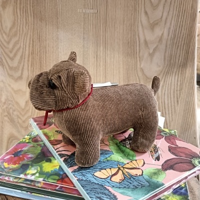 https://www.pinheirobravo.pt/product/pisa-papeis-bruno-junior-bull-dog