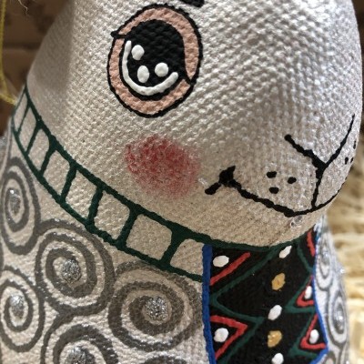 Carneiro Branco Tecido Pintado à Mão na Ucrania