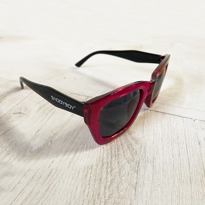 https://www.pinheirobravo.pt/product/baddyboy-oculos-de-sol-taormina https://www.pinheirobravo.pt/product/baddyboy-oculos-de-sol-taormina