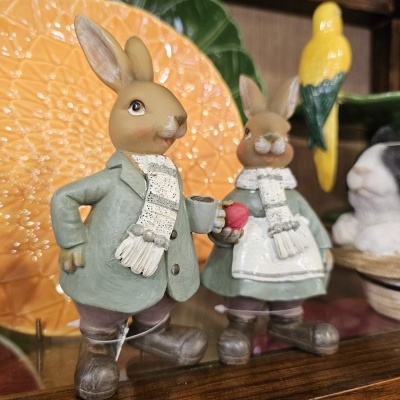 Casal de Coelho e Coelha com cascol  7x7x16cm