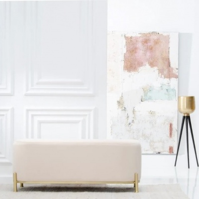 Banqueta Creme c/ Pés em Dourado