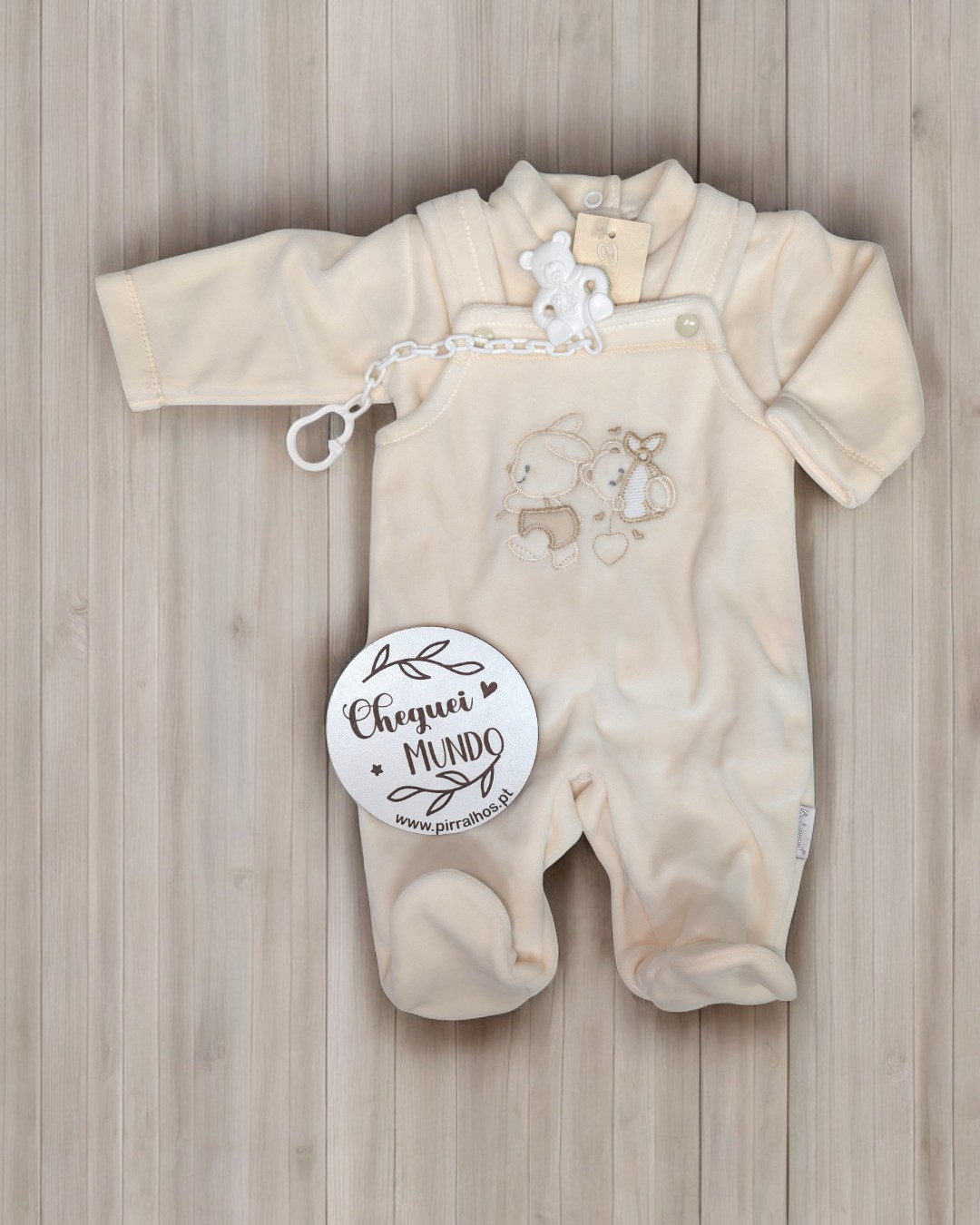 Jardineira de veludo O bebé chegou