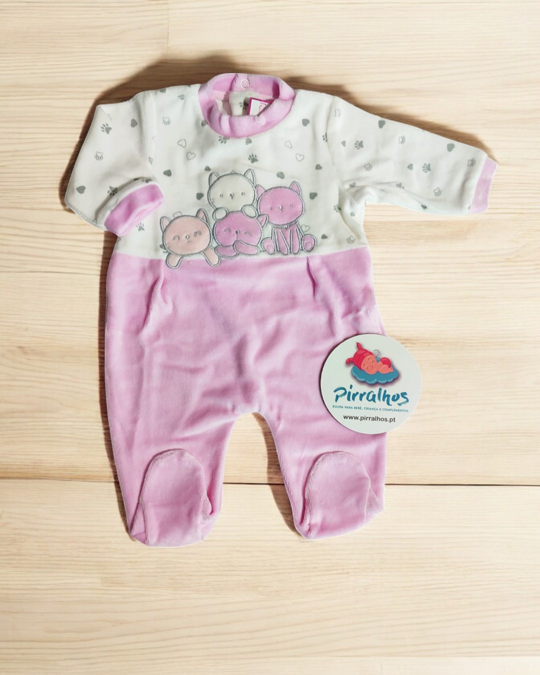 Babygrow de veludo Gatinhos