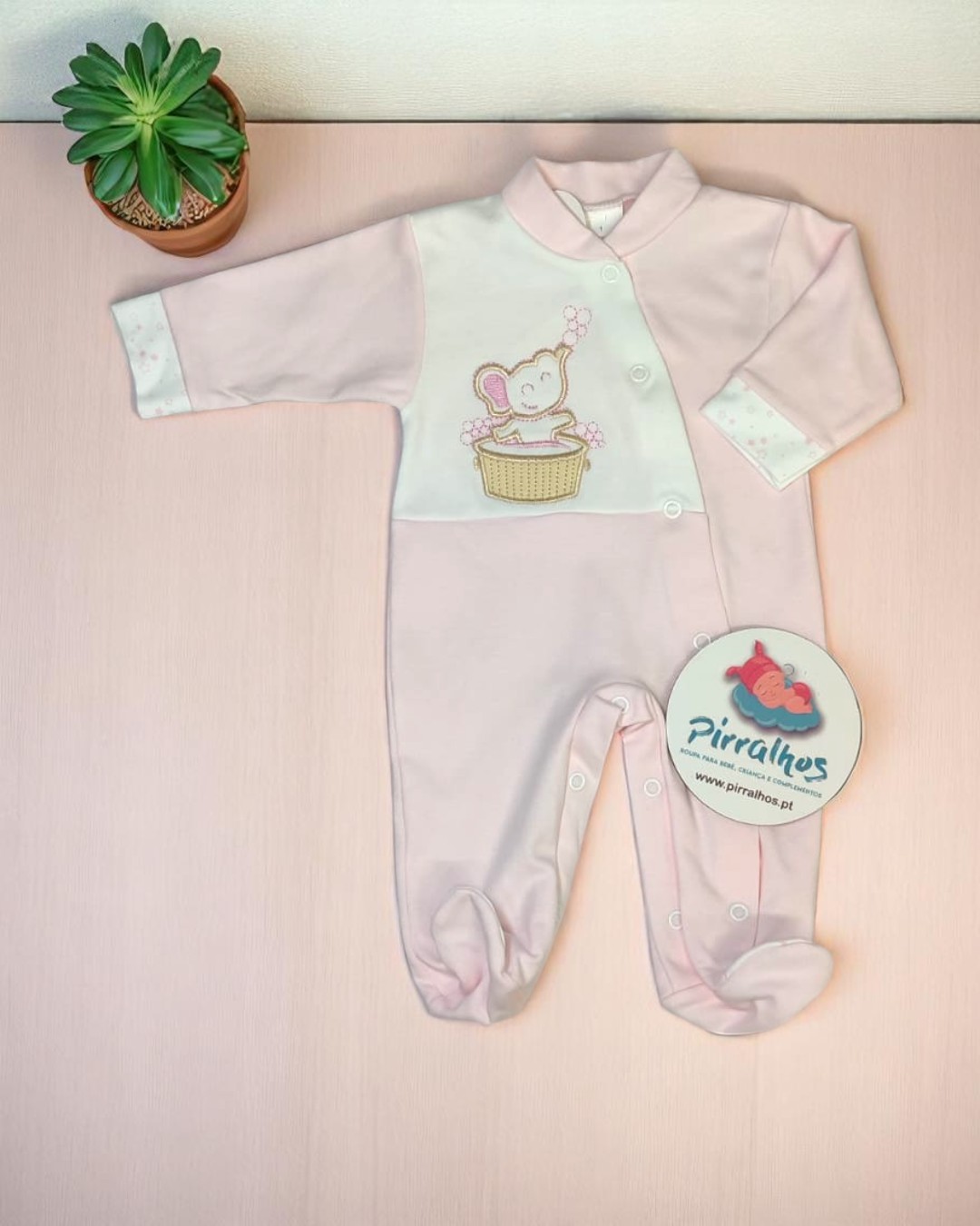 Babygrow de algodão  Elefante no banho