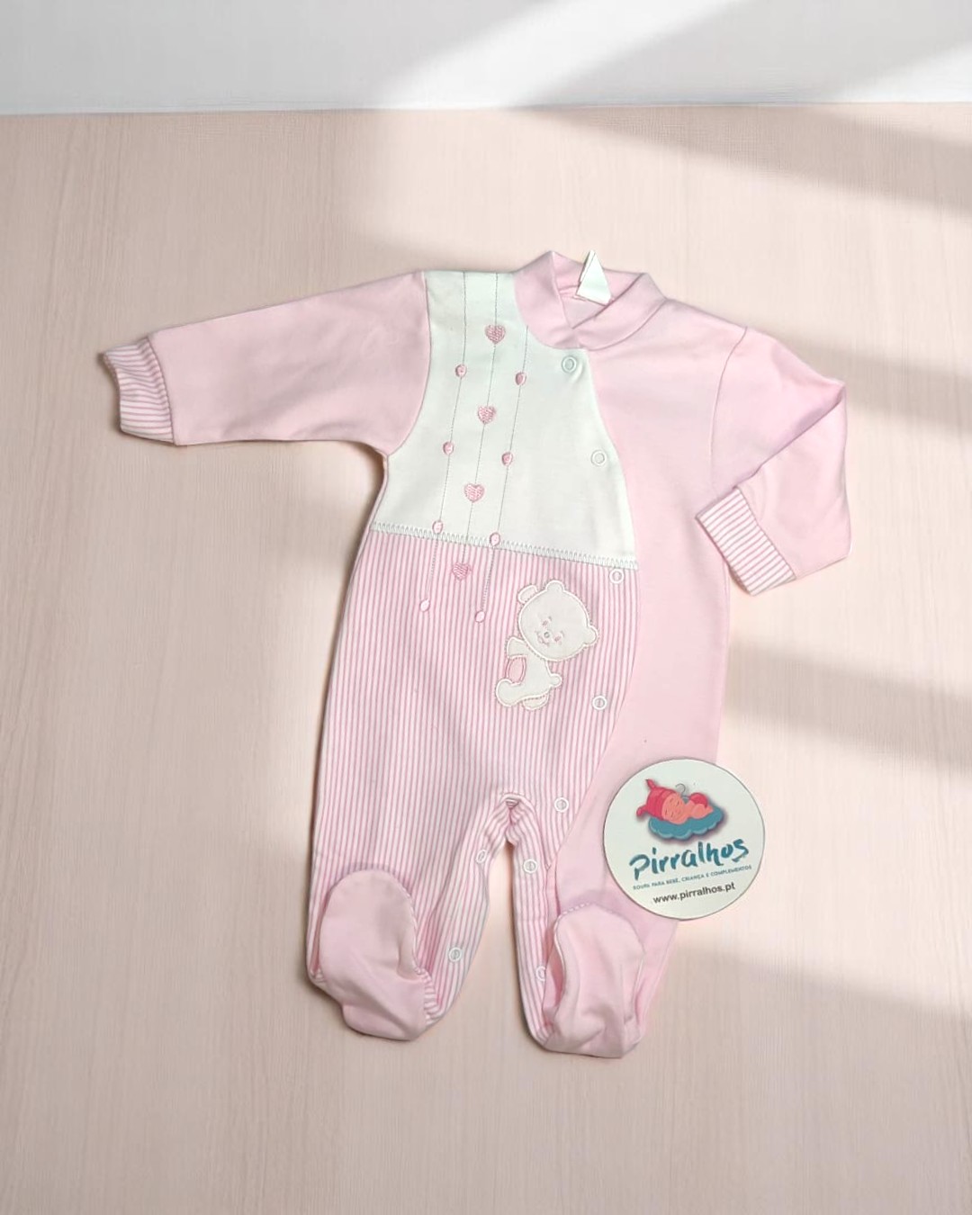 Babygrow de algodão Ursinho com corações