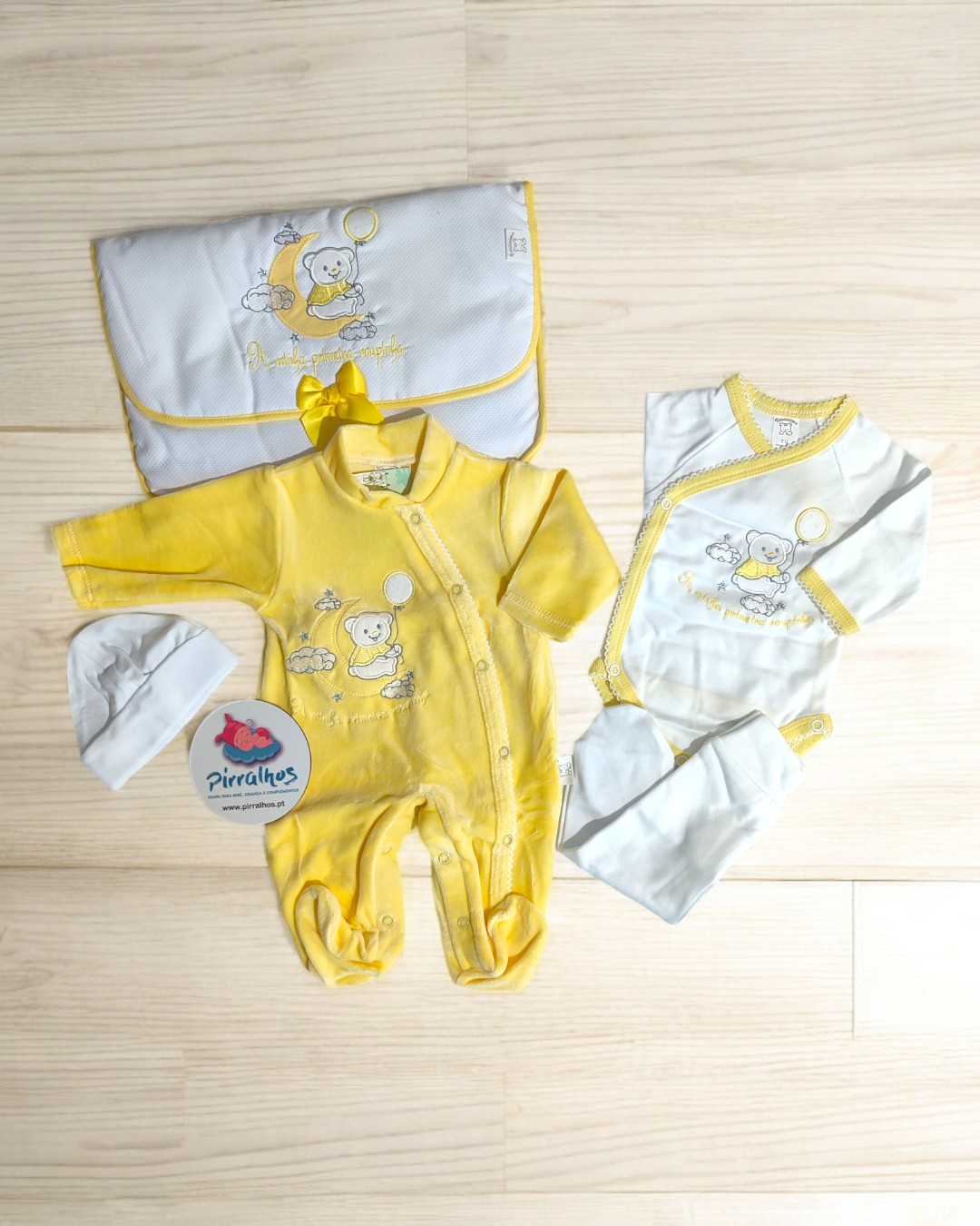 Conjunto de primeira roupa de veludo Ursinho na lua