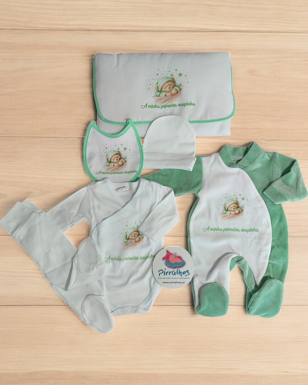 Conjunto de primeira roupa de veludo Ursinho a dormir