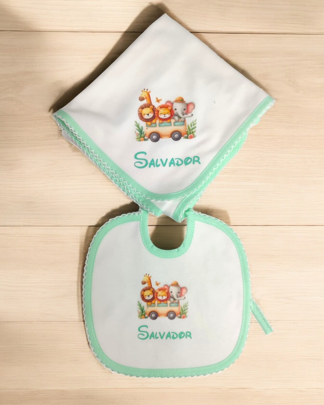 Fralda e Babete Safari