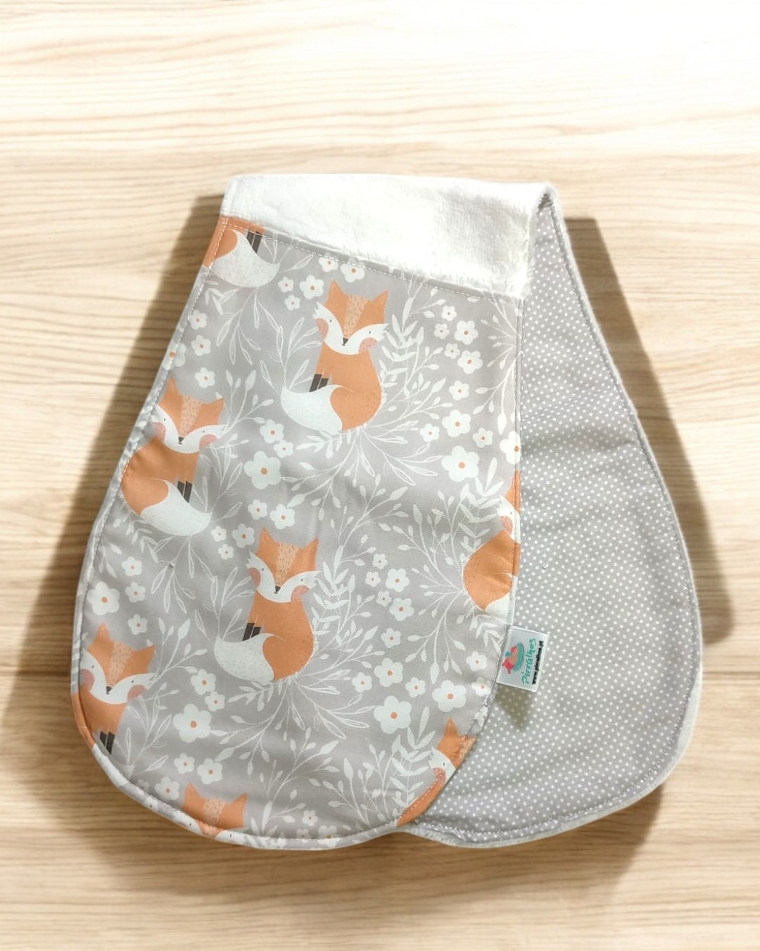 Babador de ombro Raposas