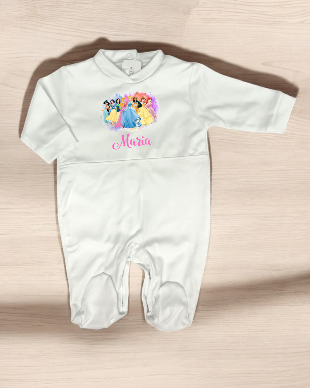 Macacão de bebé branco com princesas da Disney e nome Maria