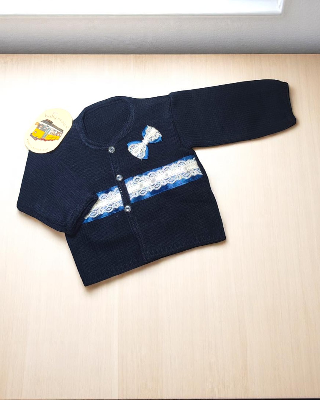 Casaco de Malha com laço para recém nascido