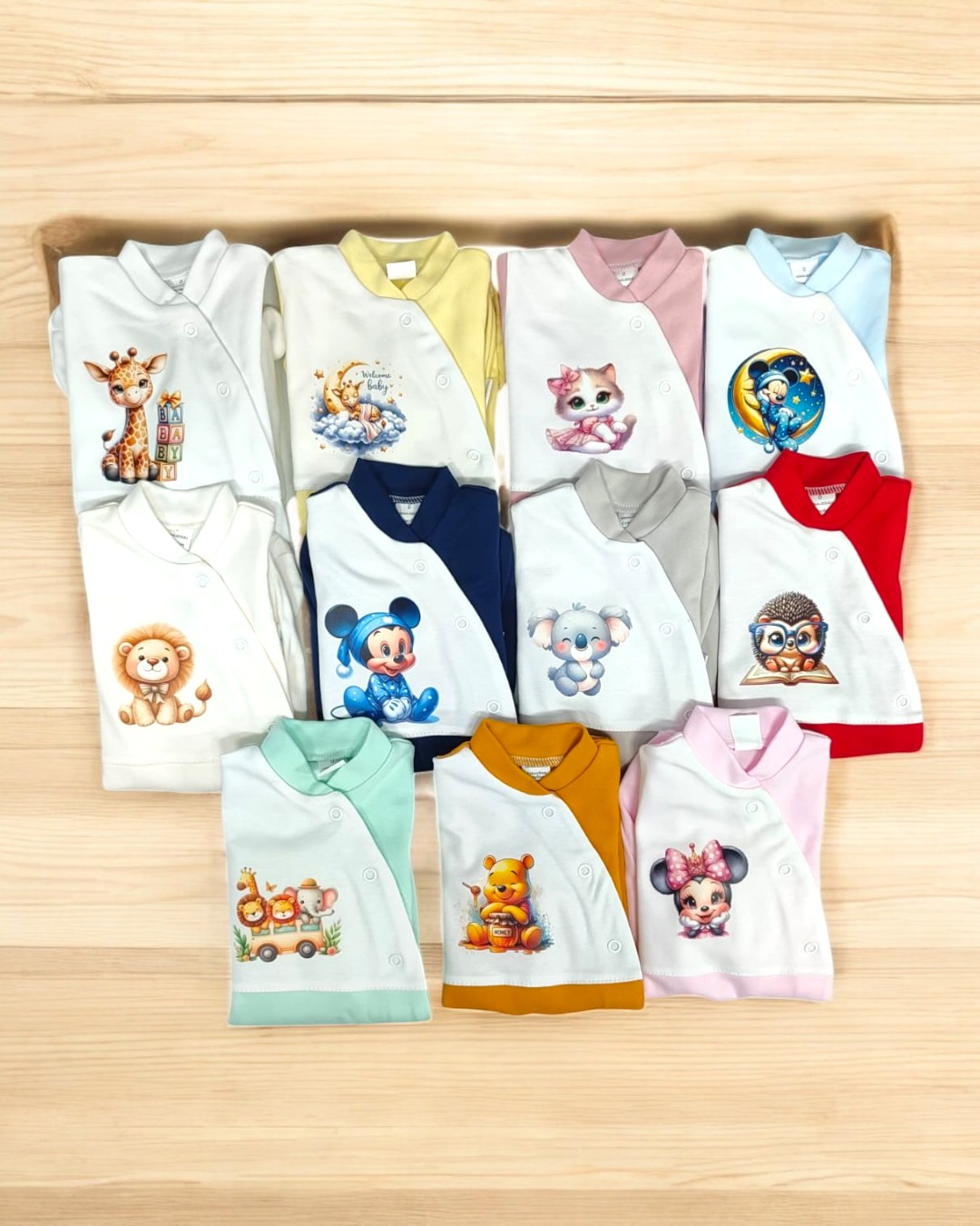 Babygrow de algodão Minnie a dormir - Exclusivo Pirralhos - 11 Cores à escolha