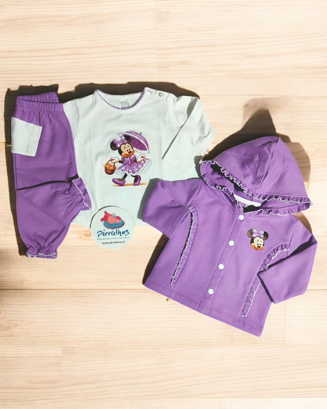 Conjunto cardado de três peças Minnie com chapéu de chuva