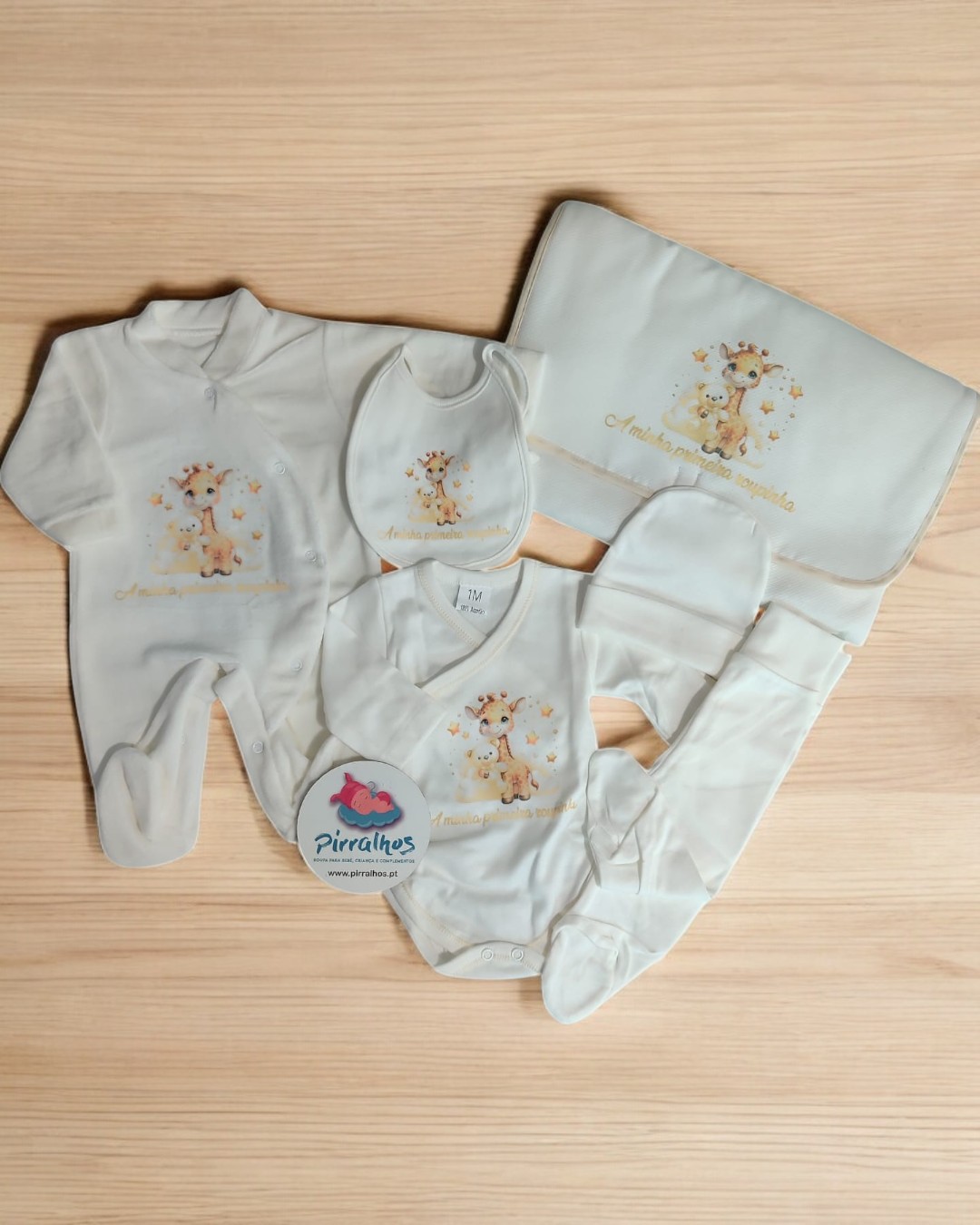 Conjunto de primeira roupa de veludo Girafinha