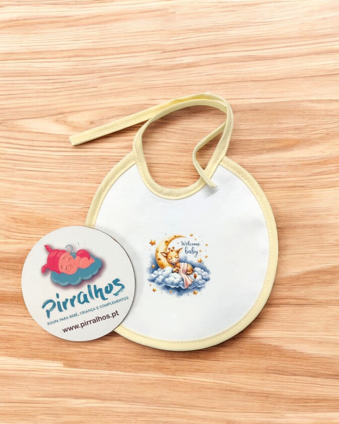 Babete impermeável redondo Welcome Baby - 12 cores à escolha, Exclusivo Pirralhos