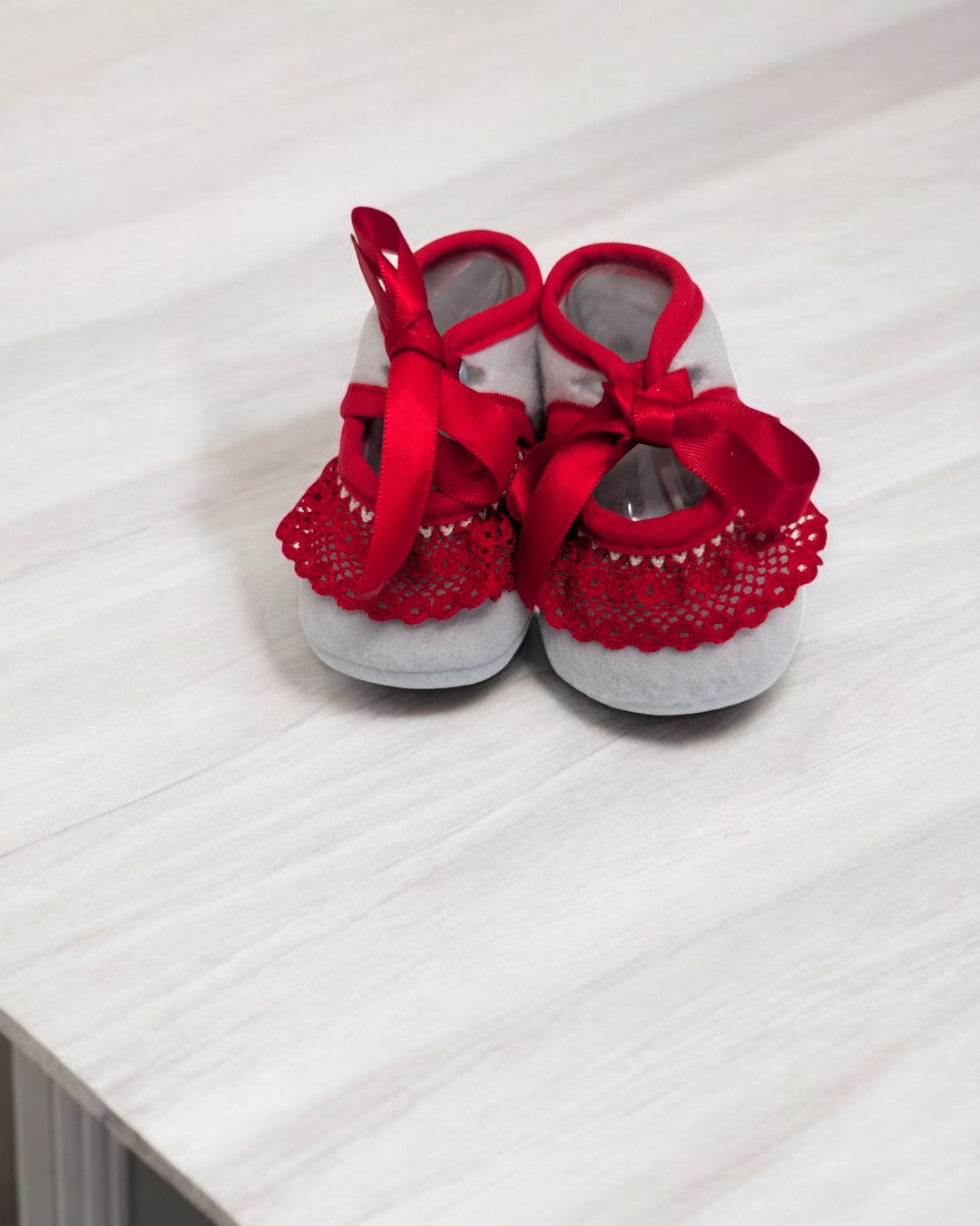 Carapins polares com renda e laço