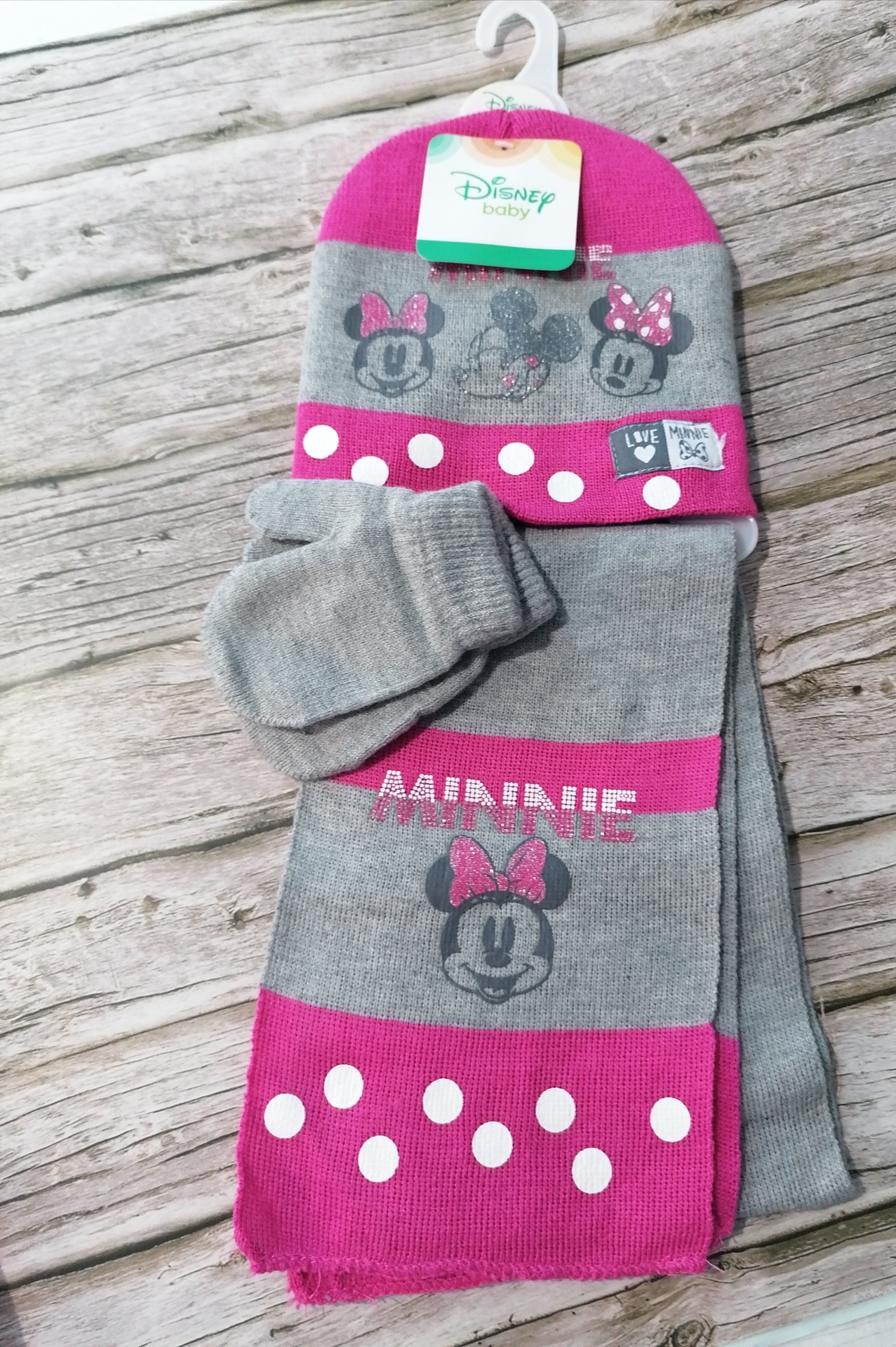 Conjunto de gorro, luvas e cachecol