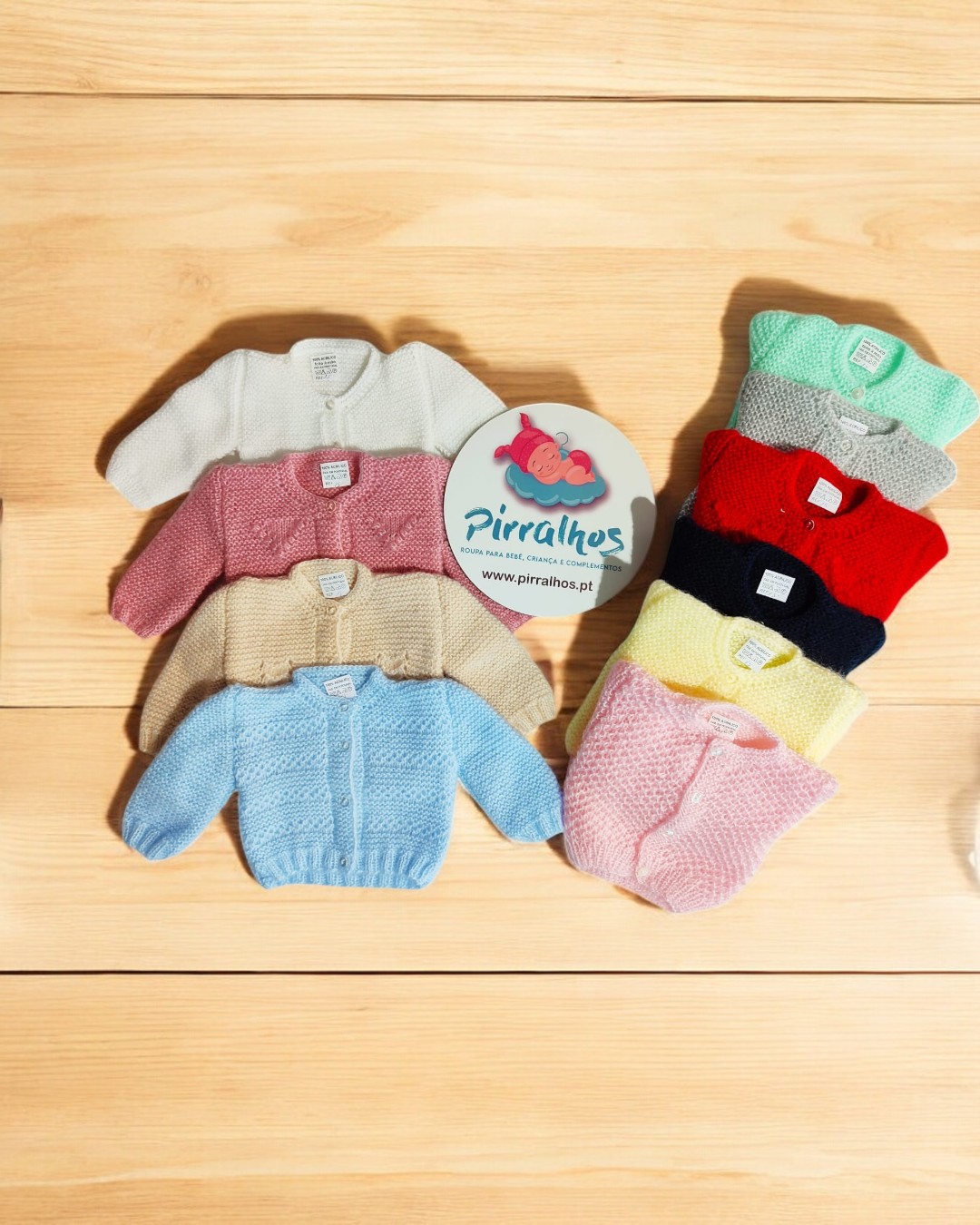 Casaco de lã de recém nascido