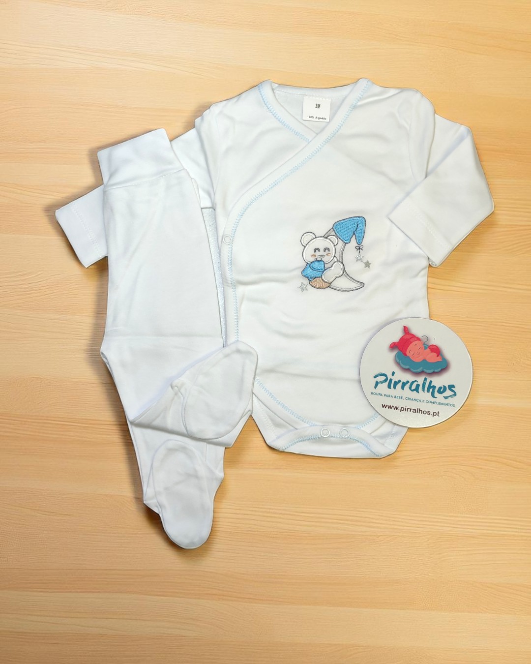 Body com calça cardado Ursinho na lua com gorro