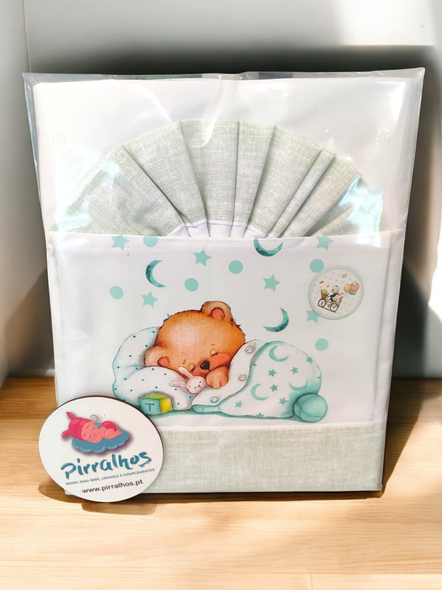 Lençóis  p/ berço de grades - Ursinho na cama