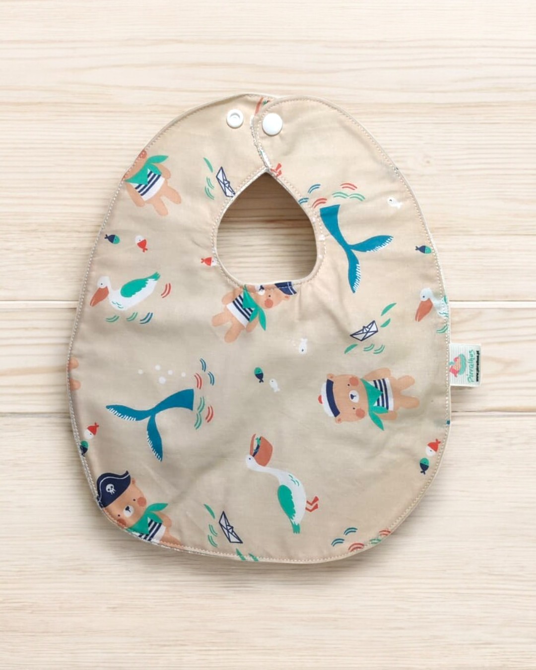 Babete impermeável Ursinho marinheiro