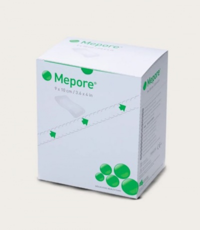 Caixa de penso Mepore branca com detalhes em verde