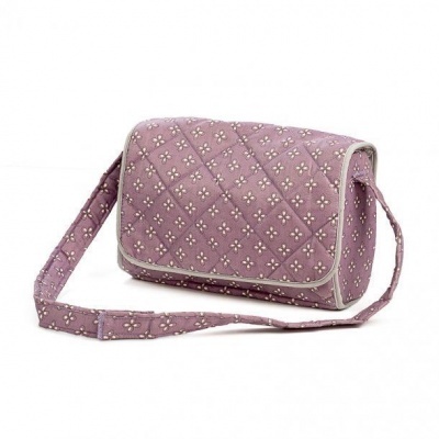 Mala rosa com padrão de flores brancas e alça longa