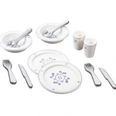 Conjunto de loiça infantil branco com detalhes azuis e padrão floral