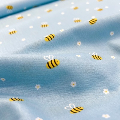 Tecido Poppy | Bee with Flowers - Azul