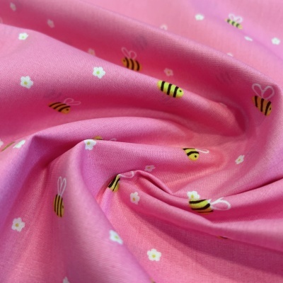 Tecido Poppy | Bee with Flowers - Rosa Barbie