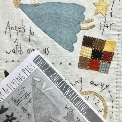 Bloco do Mês - Hatched and Patched | Dancing Chickens & Flying Pigs - Parte 2