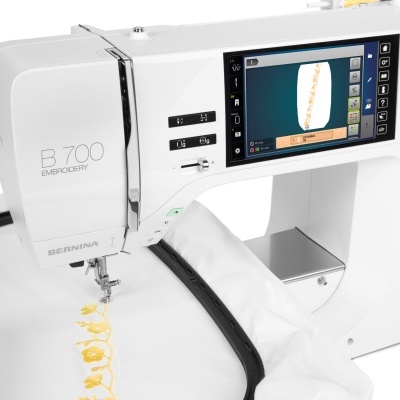 Bernina | B700