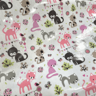 Tecido Plastificado | Gatos