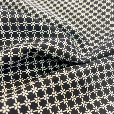 FABRICART | Cerca de Flores - Preto