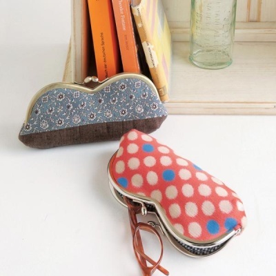 Kit Zakka Workshop | Curvy Clutch