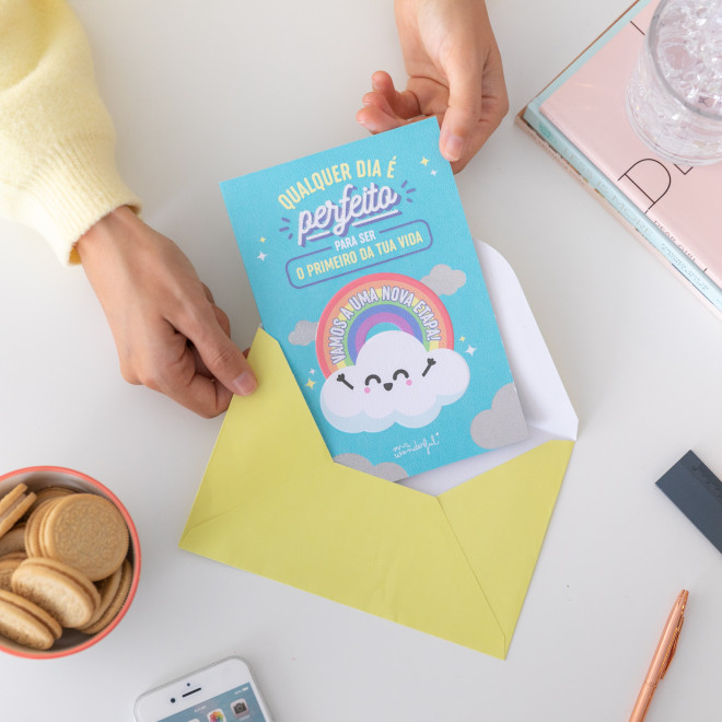 POSTAL - QUALQUER DIA É PERFEITO PARA SER O PRIMEIRO DA TUA VIDA. VAMOS A UMA NOVA ETAPA!