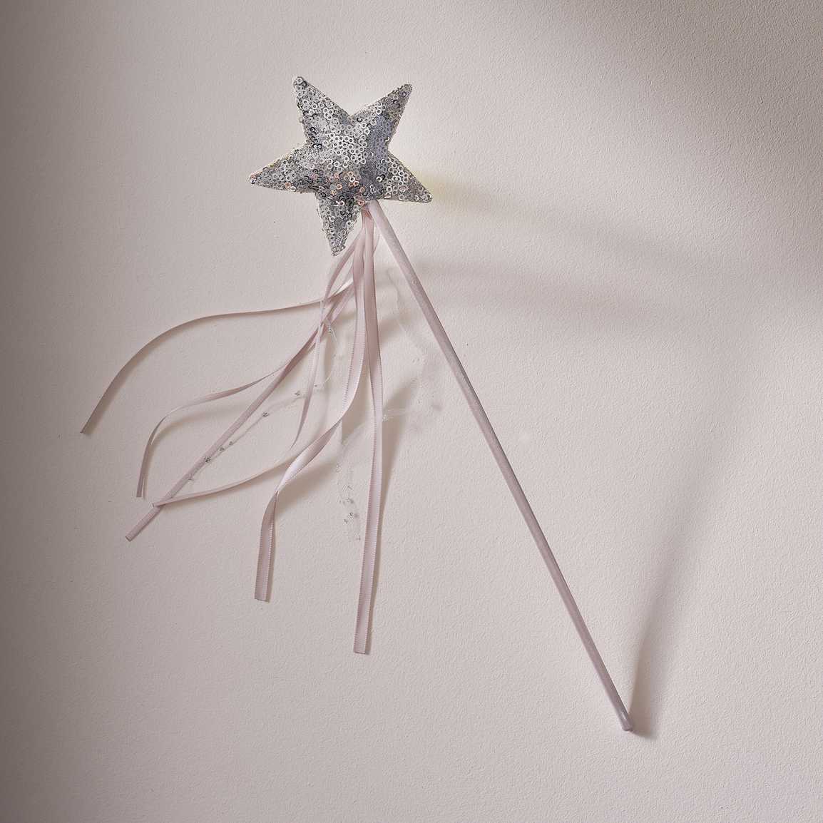 Varinha mágica com estrela prateada e fitas cor-de-rosa