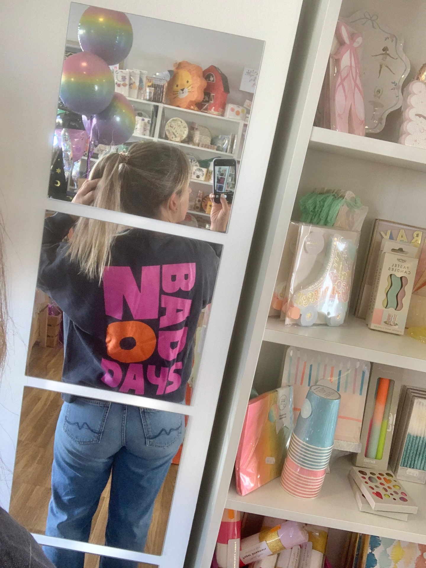 Sweatshirt | No bad days
