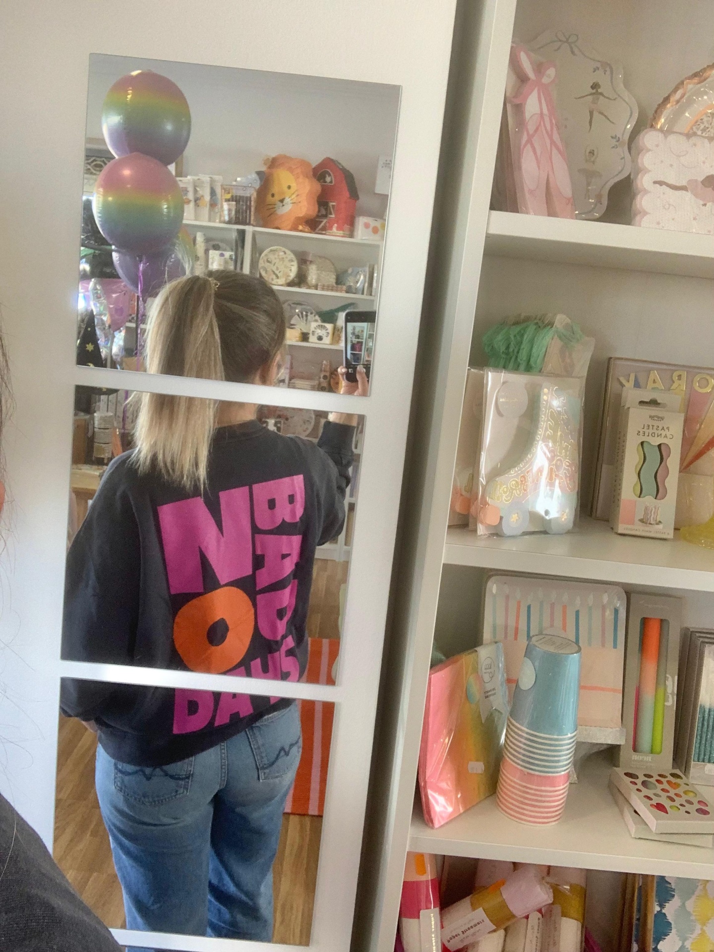 Sweatshirt | No bad days