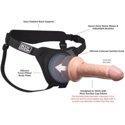 arnés corporal preto com almofada de silicone e texto BODY DOCK