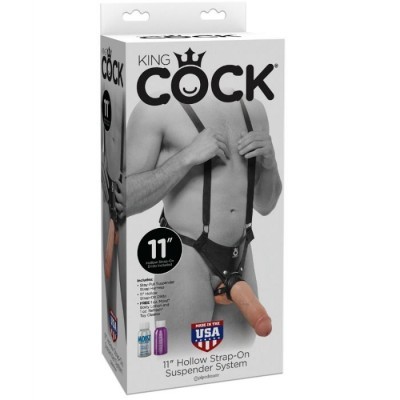 Embalagem branca com texto KING COCK e imagem de corpo masculino com cinto e dildo cor pele.