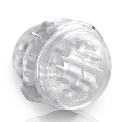 Triturador redondo transparente em plástico sobre fundo branco