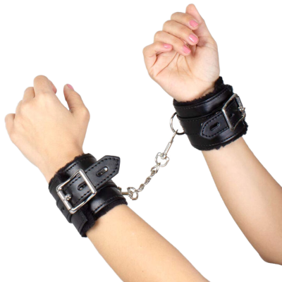 ALGEMAS STRAP ON BLACK BONDAGE COLEÇÃO BDSM ALGEMAS STRAP ON BLACK BONDAGE COLEÇÃO BDSM